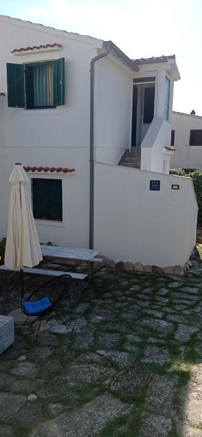 Apartment Silvija Vinišće Exteriör bild